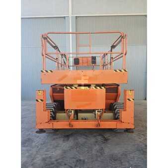 Levantamento tesoura 2012  JLG 3394 RT (5)