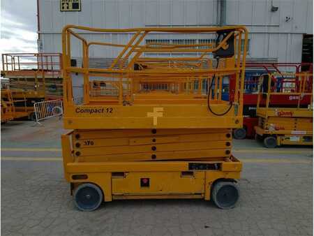 Sakse arbejds platform - Haulotte COMPACT 12 (1)