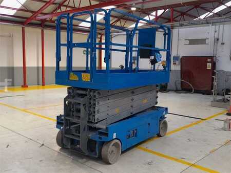 Scissors Lifts 2016  Genie GS-3246 (1)