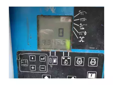 Articulated Boom - Genie Z-135 (15)