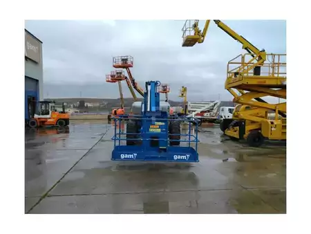 Articulated Boom - Genie Z-135 (2)