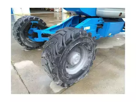 Articulated Boom - Genie Z-135 (8)