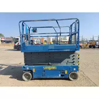 Scissors Lifts - Genie GS-3246 (1)