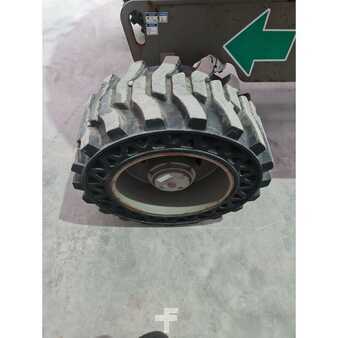 Articulating boom - Haulotte HA16 RTJ (15)