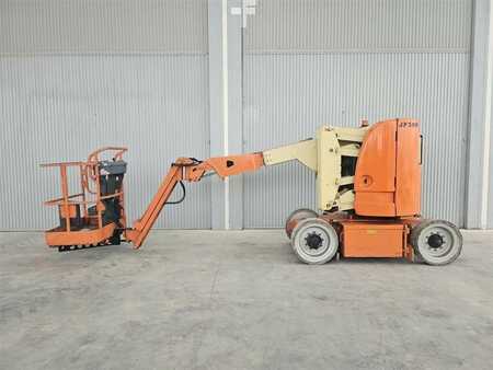 Fler stegs bom  JLG E300AJP (1)