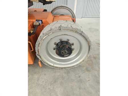 Fler stegs bom  JLG E300AJP (13)