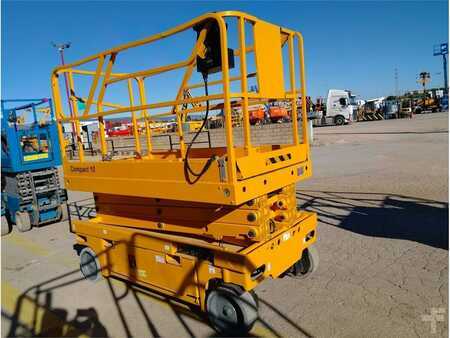 Saksinostimet 2011  Haulotte COMPACT 10 (2)