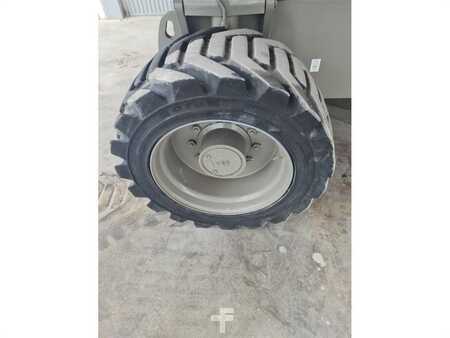 Piattaforme aeree articolate 2007  Genie Z80/60 (15)