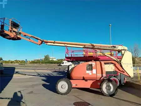 Plataforma telescópica - JLG 600AJ (2)