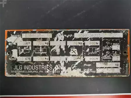 Nacelle articulée - JLG E300AJP (11)