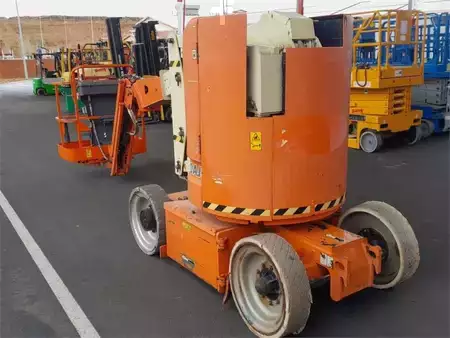 Nacelle articulée - JLG E300AJP (4)
