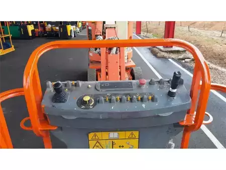 Nacelle articulée - JLG E300AJP (5)