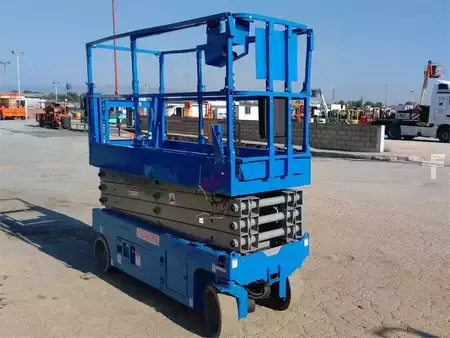 Schaarhoogwerker - Genie GS-2632 (2)