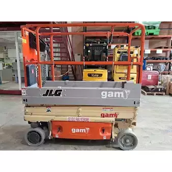 Levantamento tesoura - JLG 1930ES (1)