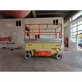 Levantamento tesoura - JLG 2646ES (3)