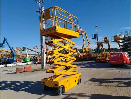 Piattaforme aeree a pantografo - Haulotte COMPACT 12 (10)