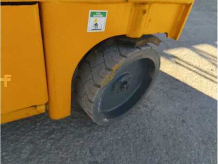 Piattaforme aeree a pantografo - Haulotte COMPACT 12 (12)