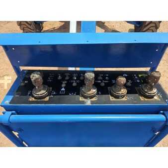 Piattaforme aeree articolate 2008  Genie Z-135 (15)