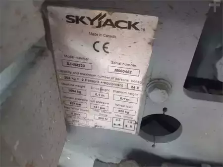 Scissors Lifts 2007  SkyJack SJIII-3220M (15)