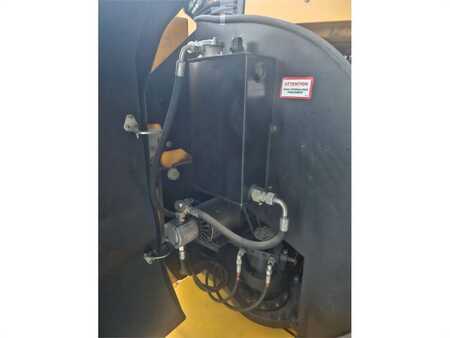 Articulating boom - Manitou 150 AETJC (17)