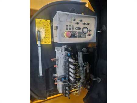 Articulating boom - Manitou 150 AETJC (18)