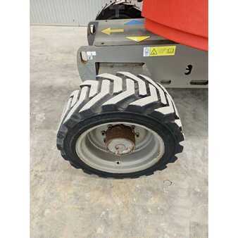 Knikarmhoogwerker - Genie Z45/25J (15)