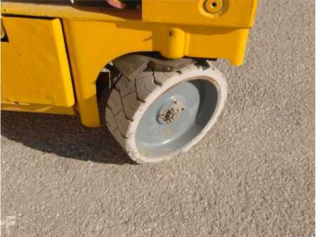 Piattaforme aeree a pantografo - Haulotte COMPACT 12 (11)