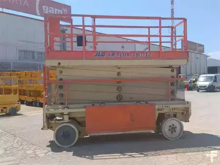 Ollós munka emelvény - JLG SLJ 180-12E2WD (1)
