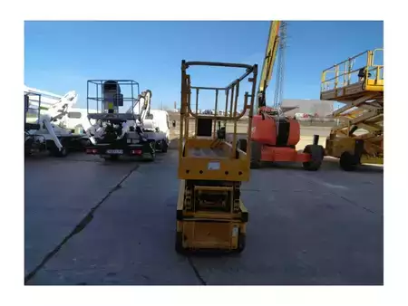 Scherenarbeitsbühne - Haulotte COMPACT 10N (4)