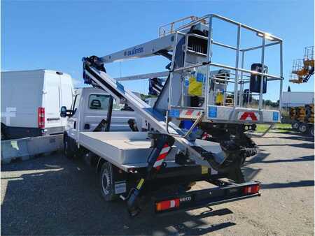 Plataforma sobre camión - [div] OIL&STEEL SNAKE 189 (5)