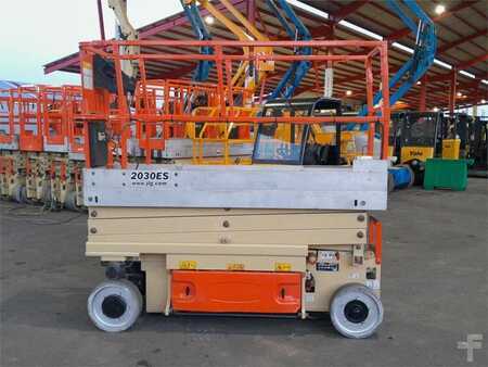 Plataforma Tijera - JLG 2030 ES (2)