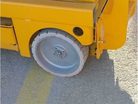 Sakse arbejds platform 2011  Haulotte COMPACT 8 (9)