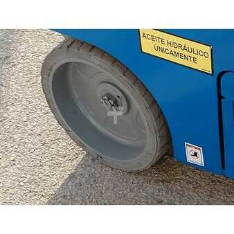 Scherenarbeitsbühne - Genie GS-2632 (13)