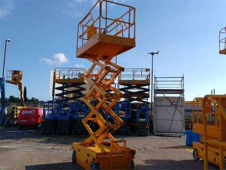 Scherenarbeitsbühne 2011  Haulotte COMPACT 10 (10)