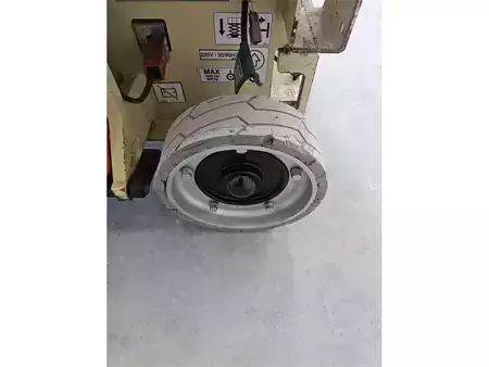 Nacelle à ciseaux - JLG 1930 ES (12)