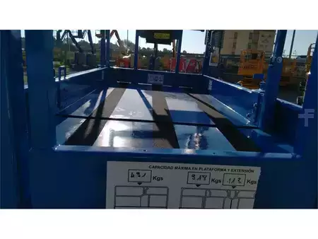 Pracovní plošina s nůžkovým zdvihem - Genie GS-3246 (10)