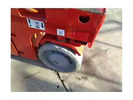 Scissors Lifts - Magni ES1008AC (7)