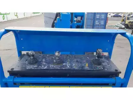 Gelenkteleskopbühne - Genie Z-45/25 J (9)