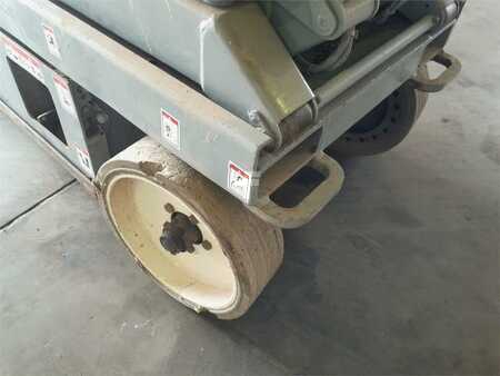 Saksinostimet - SkyJack SJIII-3220M (10)