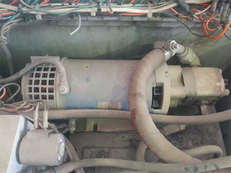 Saksinostimet - SkyJack SJIII-3220M (11)