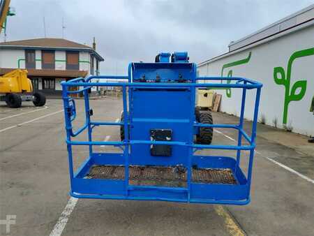 Articulating boom - Genie Z-45IC (2)