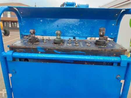 Articulating boom - Genie Z-45IC (5)