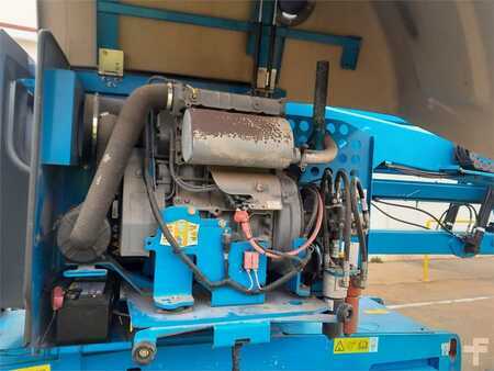 Articulating boom - Genie Z-45IC (7)