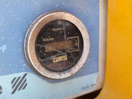 Kloubová pracovní plošina - Haulotte HA26PX (9)