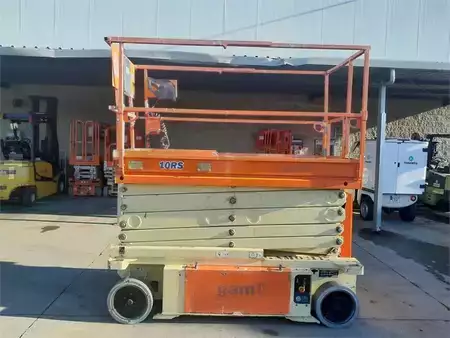 Plataforma Tijera - JLG 10RS (3)