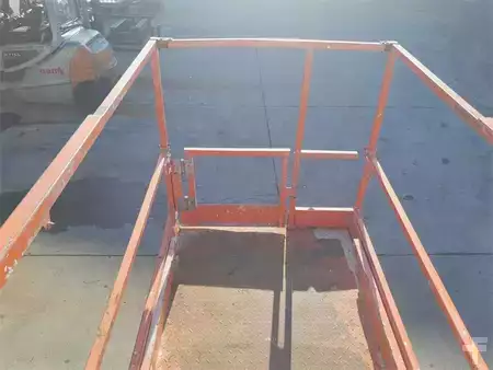 Plataforma Tijera - JLG 10RS (7)