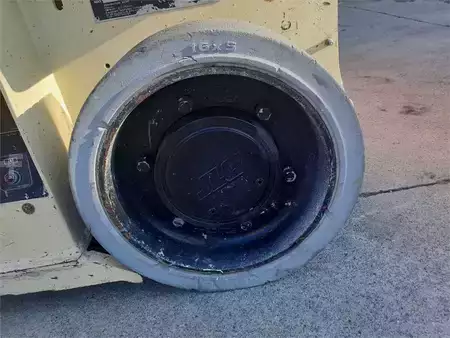 Plataforma Tijera - JLG 10RS (8)