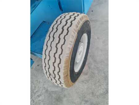 Fler stegs bom 2006 Genie Z45/25 (12)