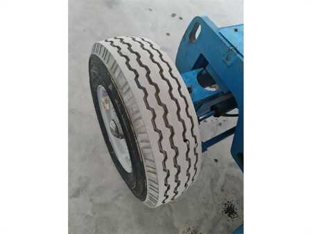 Fler stegs bom 2006 Genie Z45/25 (14)