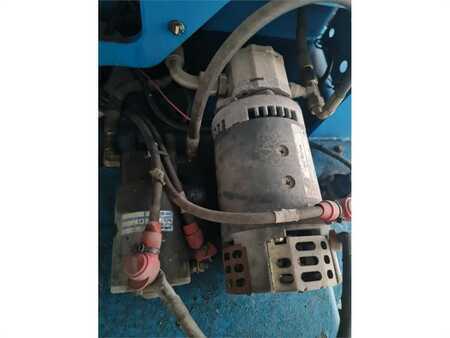 Fler stegs bom 2006 Genie Z45/25 (18)